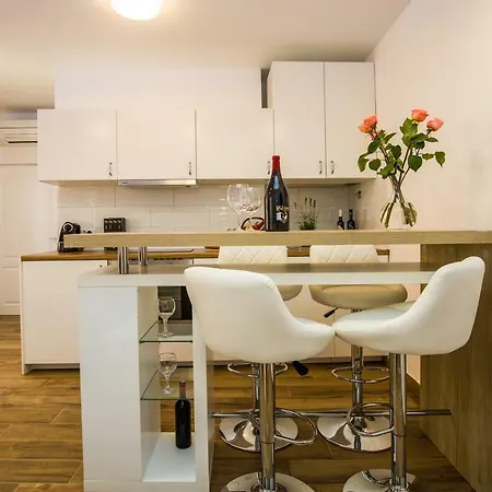 Castle Apartment *